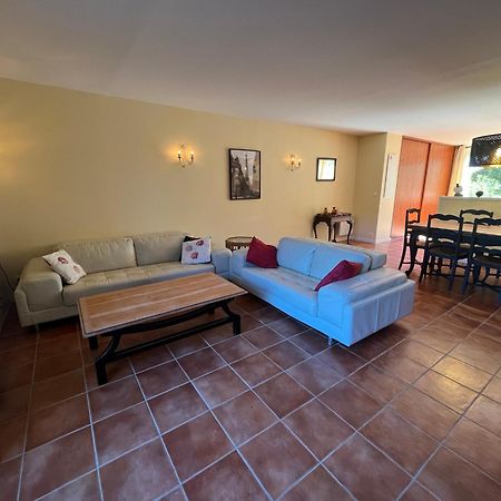 Gites Le Mathelin Lamothe-Montravel Екстер'єр фото